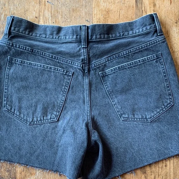 Madewell Black Relaxed Denim Shorts - Picture 7 of 16